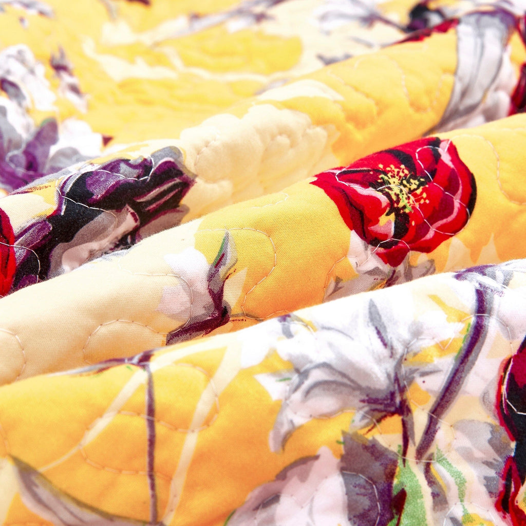 DaDa Bedding Yellow Floral Quilted Throw Blanket - Hummingbirds Farmhouse Red Flowers for Couch, Sofa or Bed- Scalloped Edges - 50 x 60
